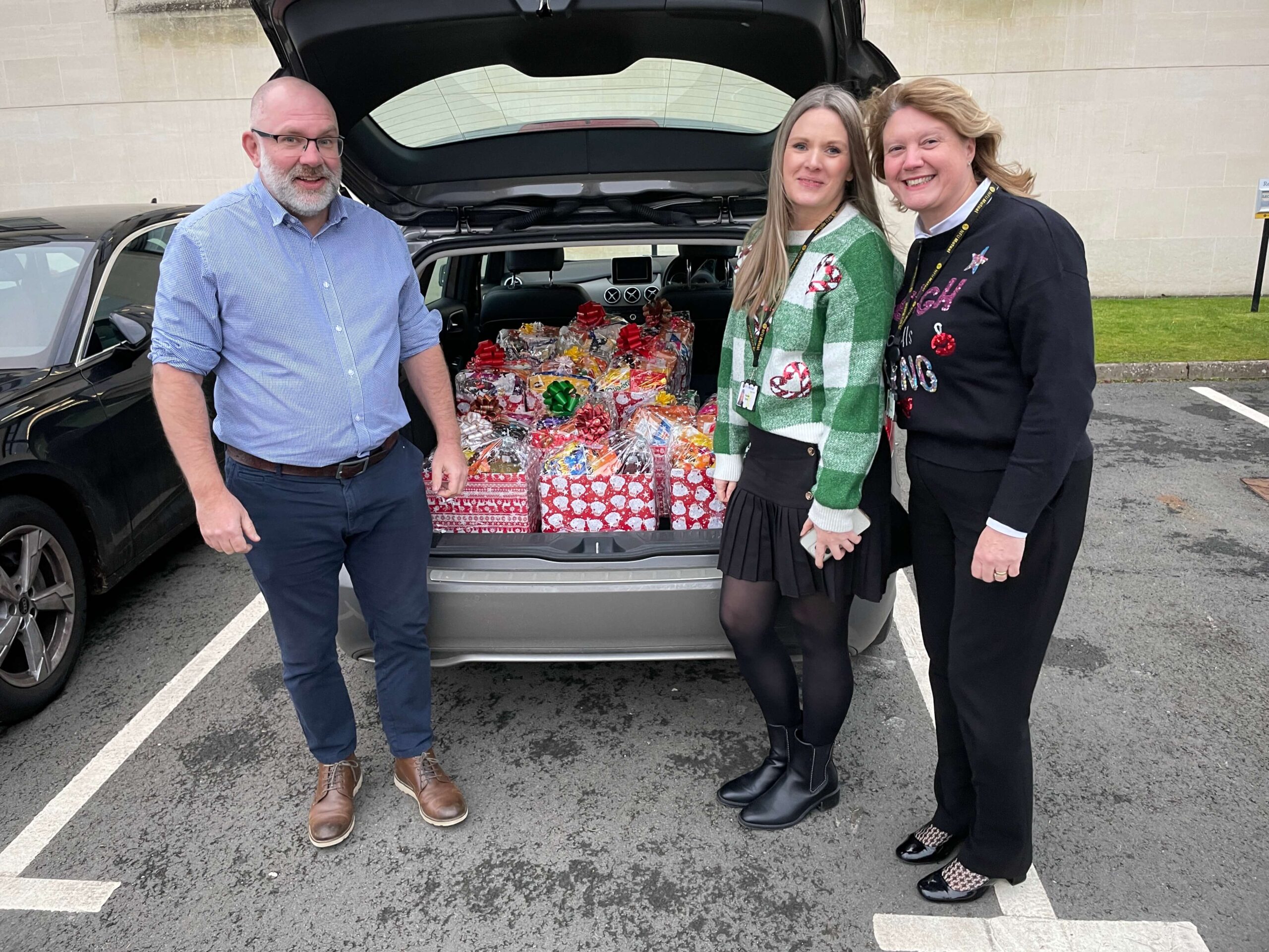 NFU spreads Christmas cheer to once homeless residents in Warwickshire featured image