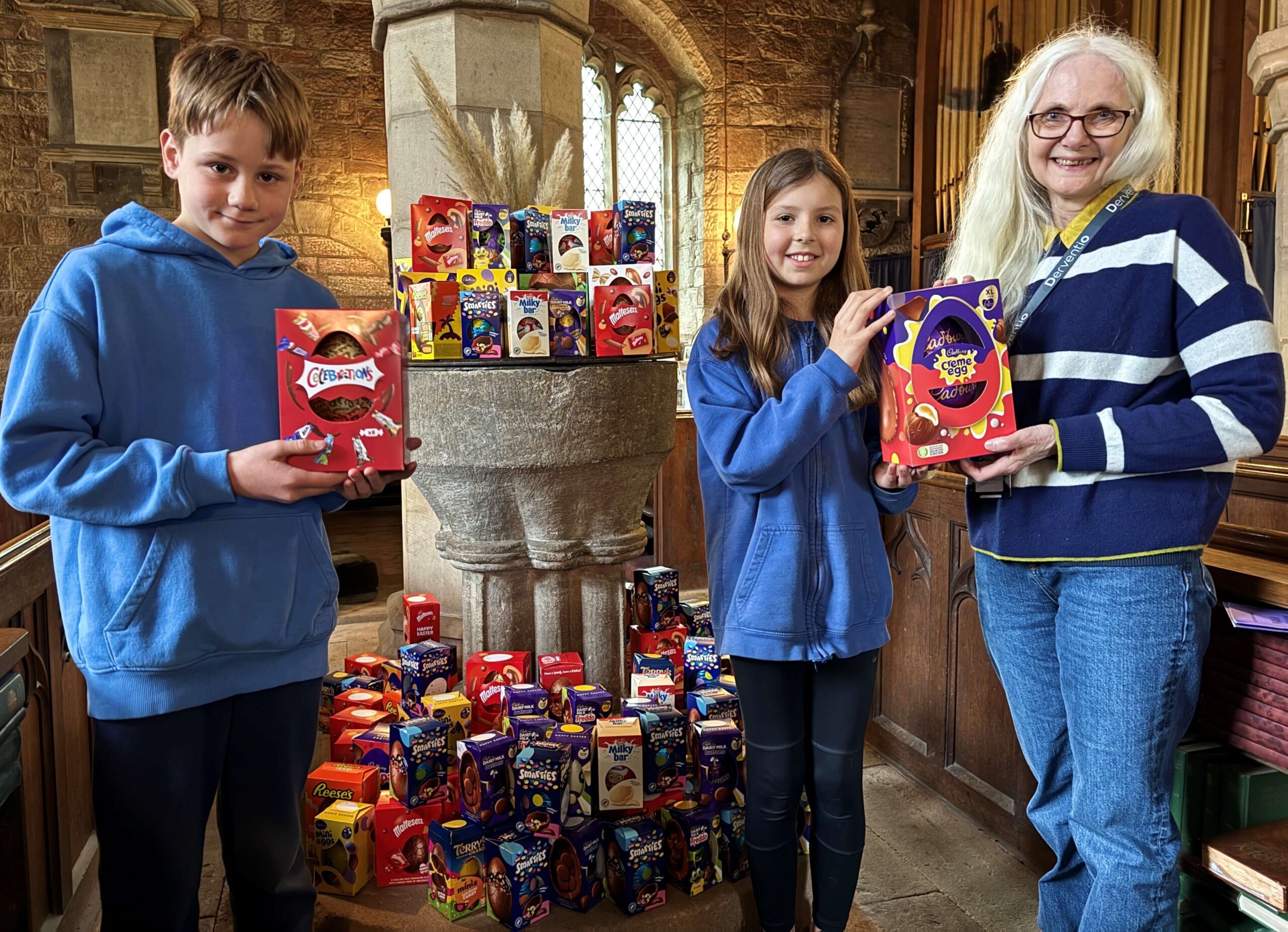 Derbyshire primary school children turn Easter bunny with chocolate eggs for Derventio residents featured image